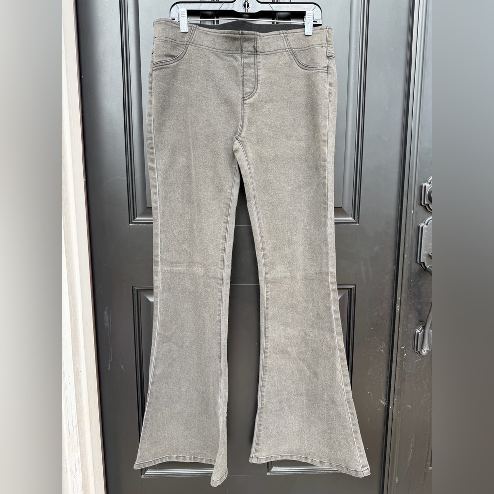 Umgee High-Rise Flared Jeans in Washed Gray